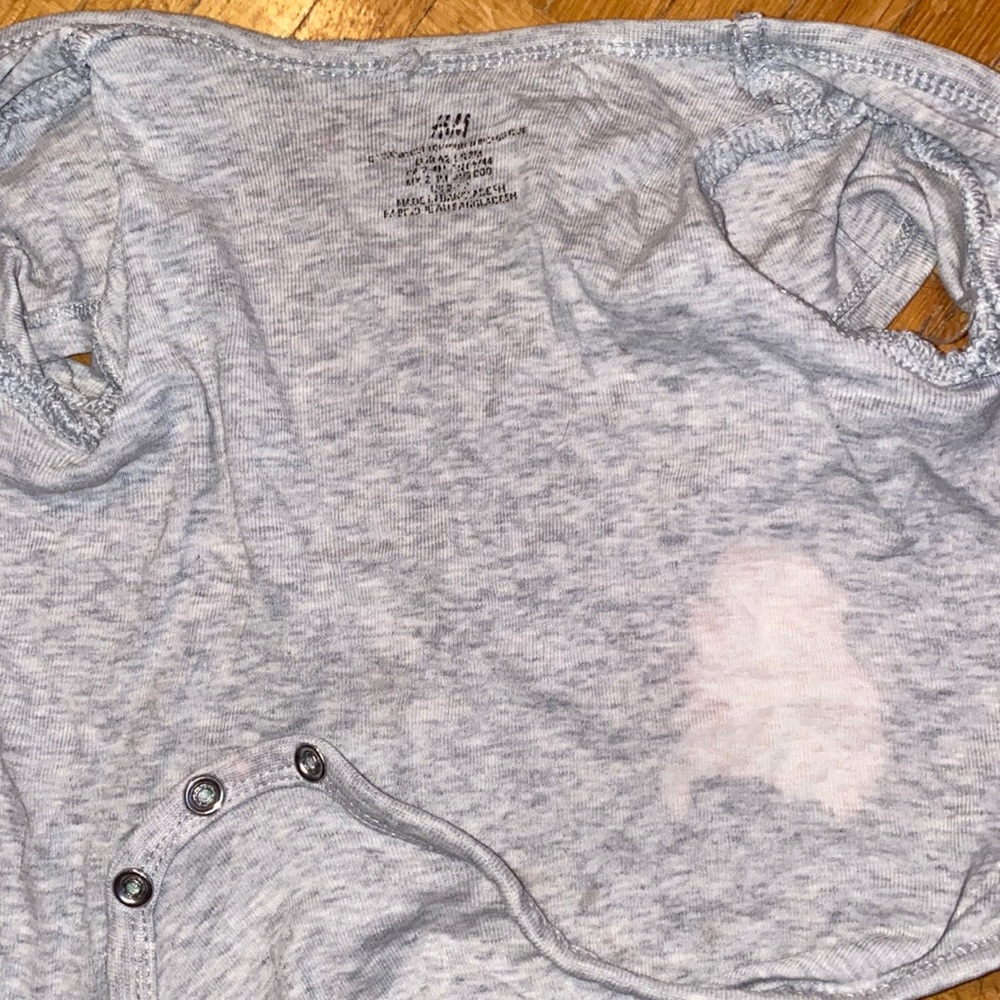 H&M bodysuit 2-4 months